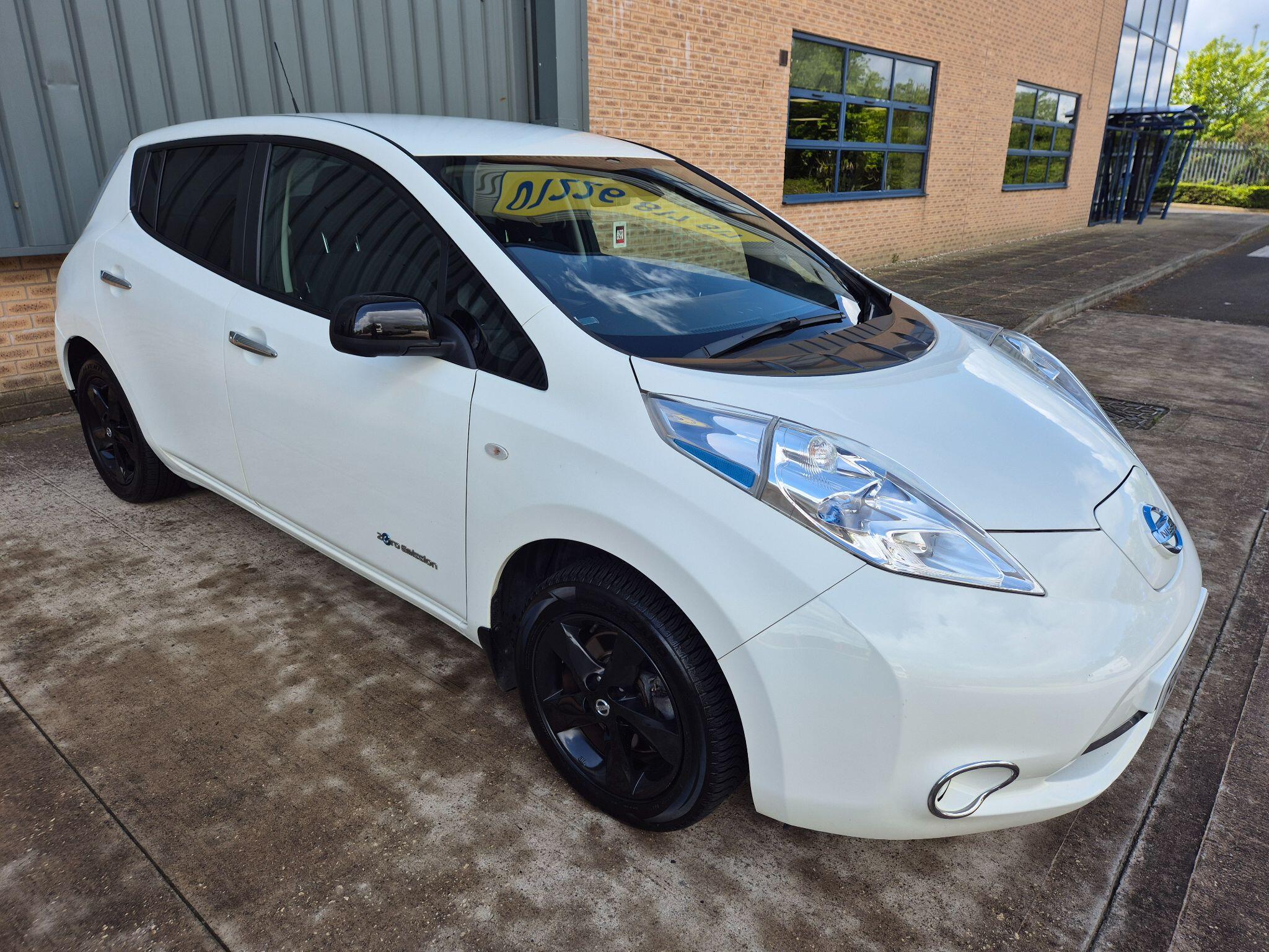 2017 NISSAN LEAF